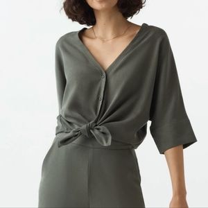 NWOT Vetta Capsule Boyfriend Shirt in Olive, Size Small
